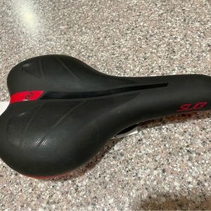 Syncros Sub Comfort Bike Saddle, Like New!